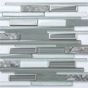 Silvermetall och glasmosaikplattor