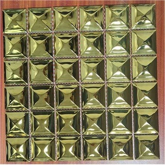 Mosaikbacksplash i rostfritt stål